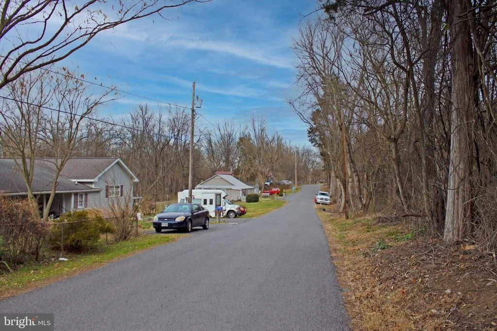 Photo of 8103 AVIS MILL ROAD