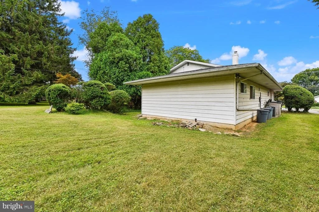 Photo of 7933 STEVENSON ROAD