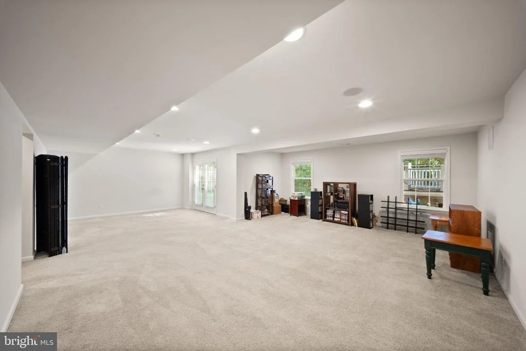 Photo of 9405 LOMAX FOREST DRIVE