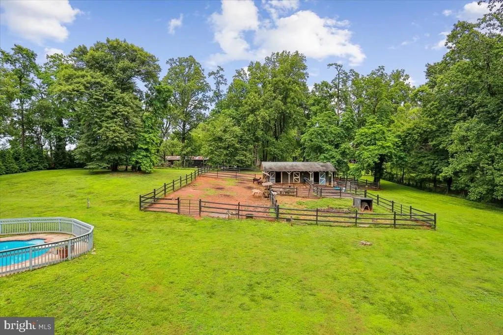 Photo of 8603 BRICKYARD ROAD