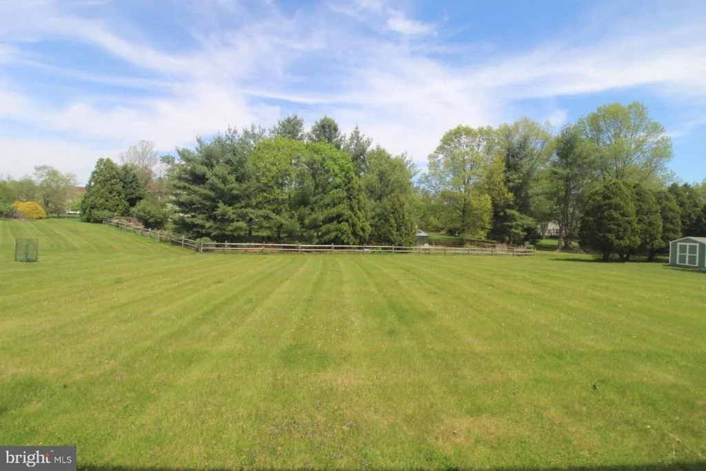 Photo of 8 EVANS DRIVE