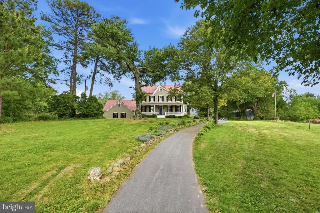 Photo of 15715 AVERY ROAD