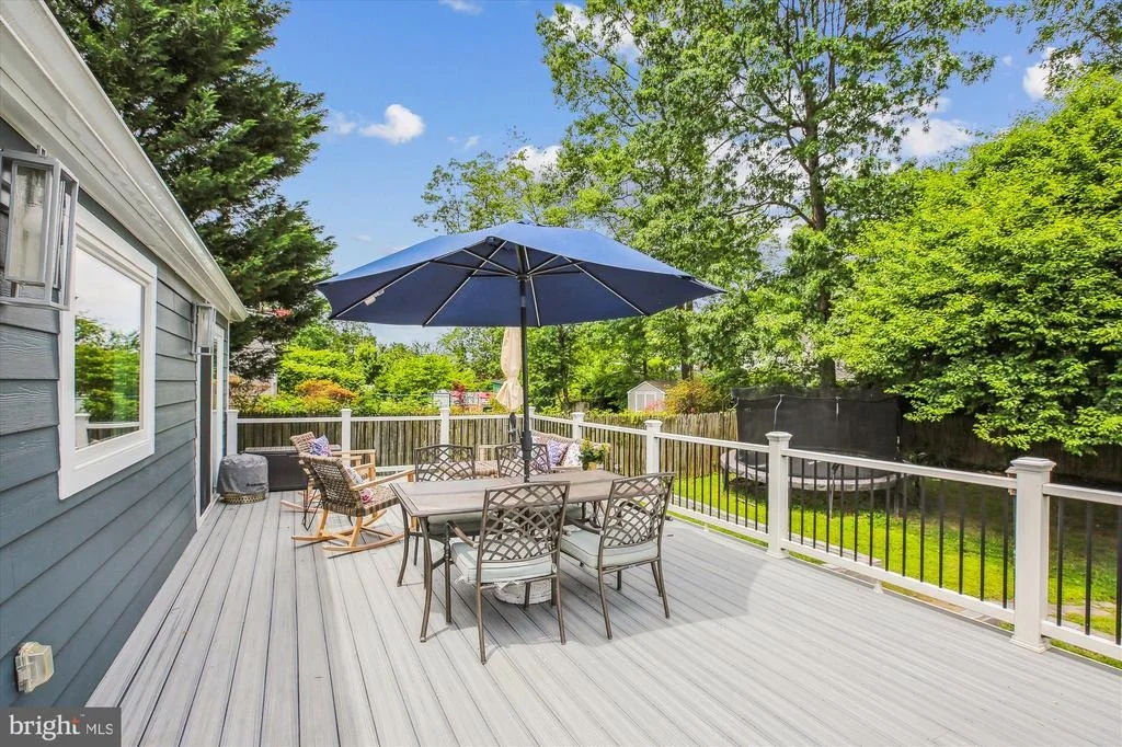 Photo of 2709 EMMET ROAD