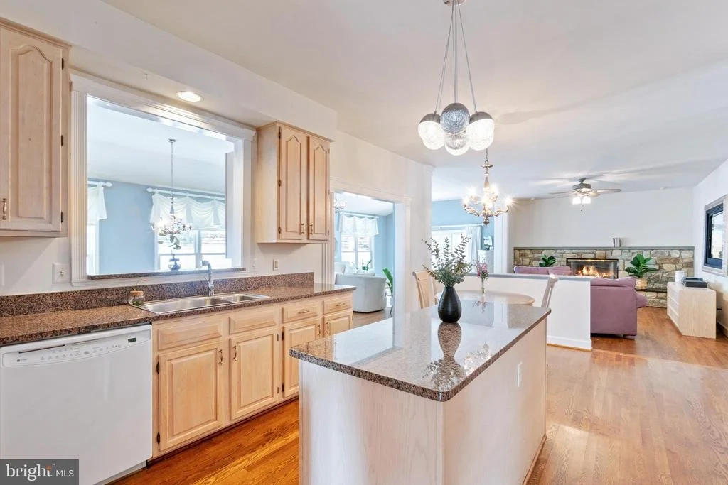 Photo of 17114 FITZROY WAY
