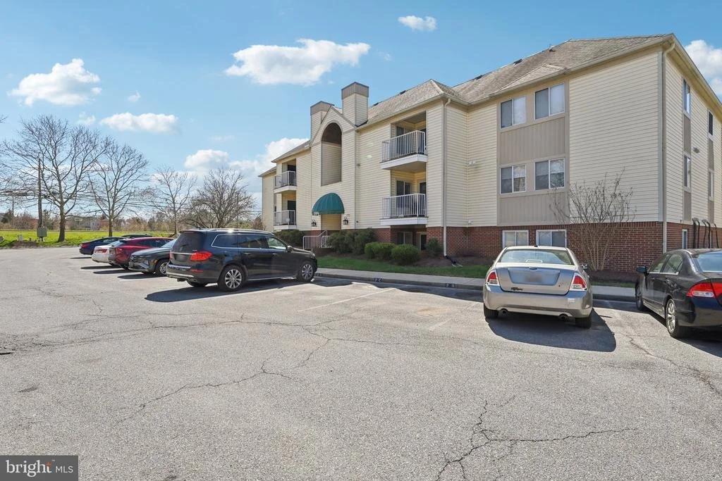 Photo of Unit 2B at 2104 WHITEHALL ROAD