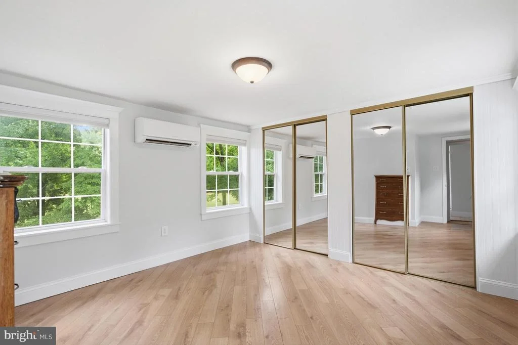 Photo of 1804 SIXES ROAD