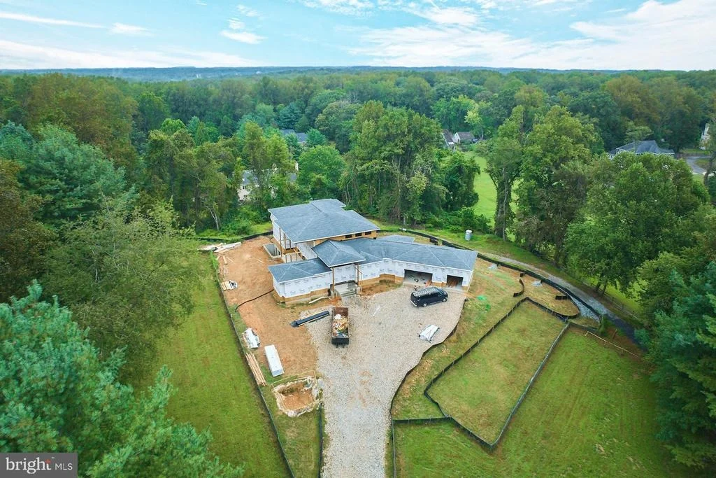 Photo of 9113 JEFFERY ROAD