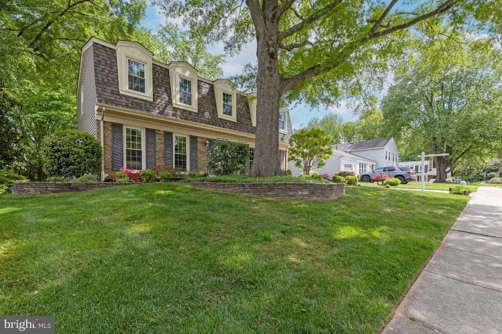Photo of 7313 LANGSFORD COURT