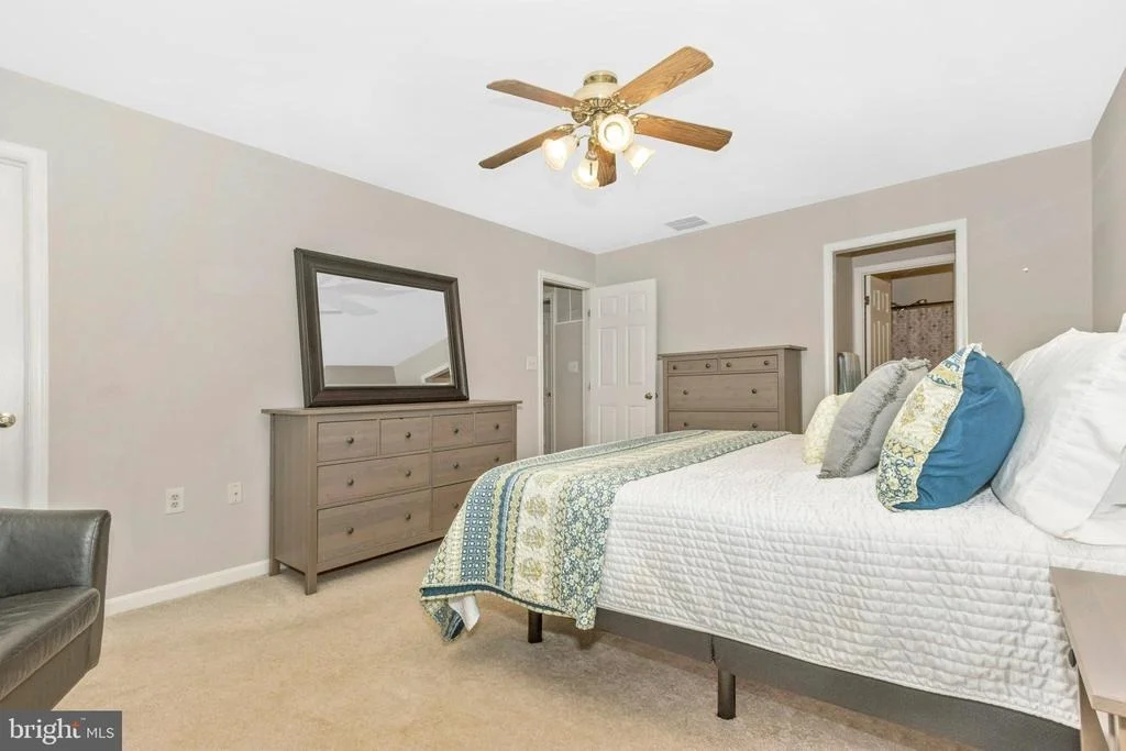 Photo of 8231 FOX HUNT LANE