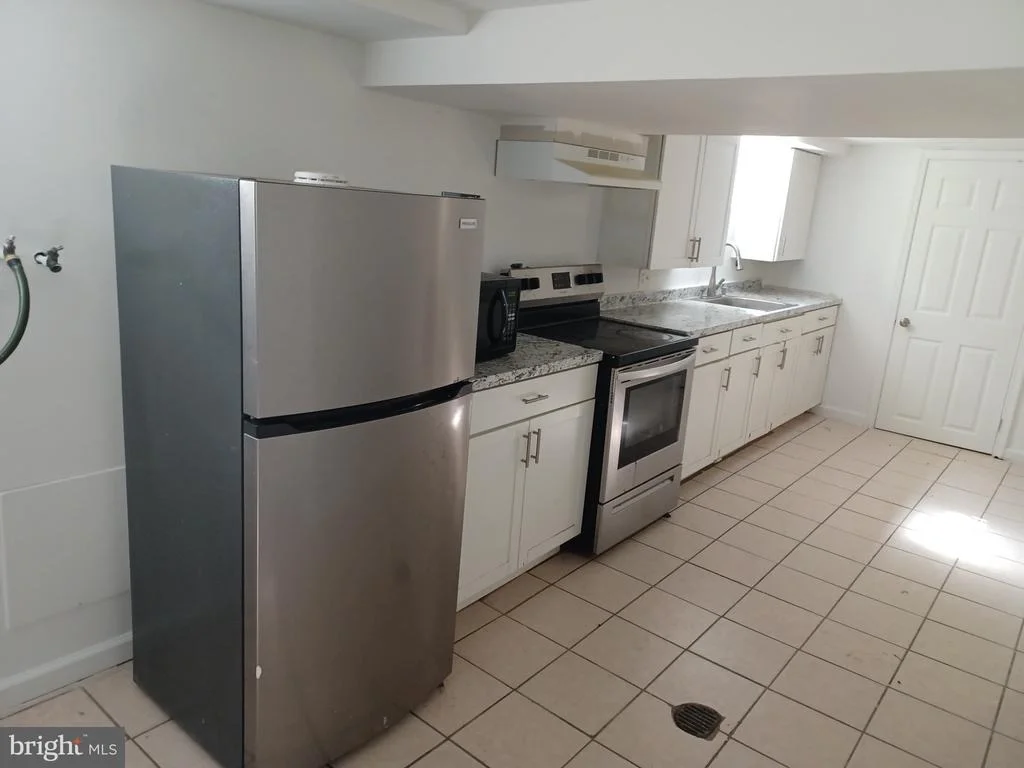 Photo of 9723 BRADDOCK ROAD