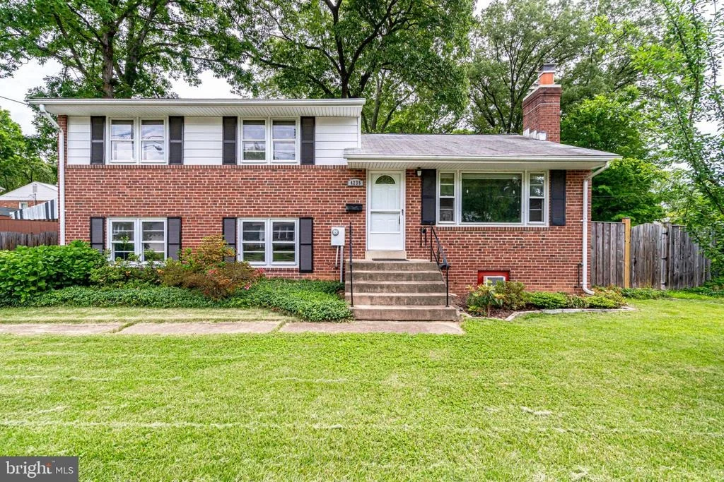 Photo of 4235 SIDEBURN ROAD