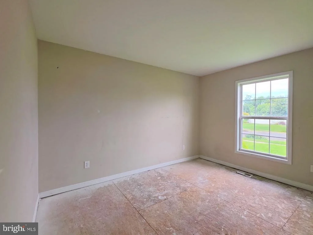Photo of 341 RAINBOW LANE