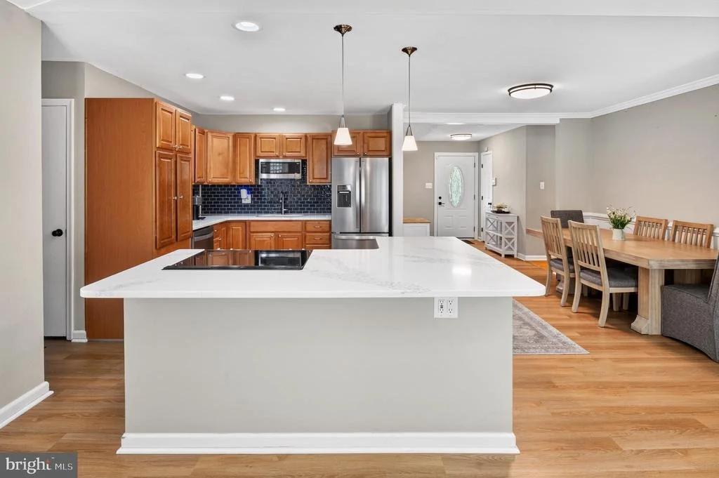Photo of 819 DANZA ROAD