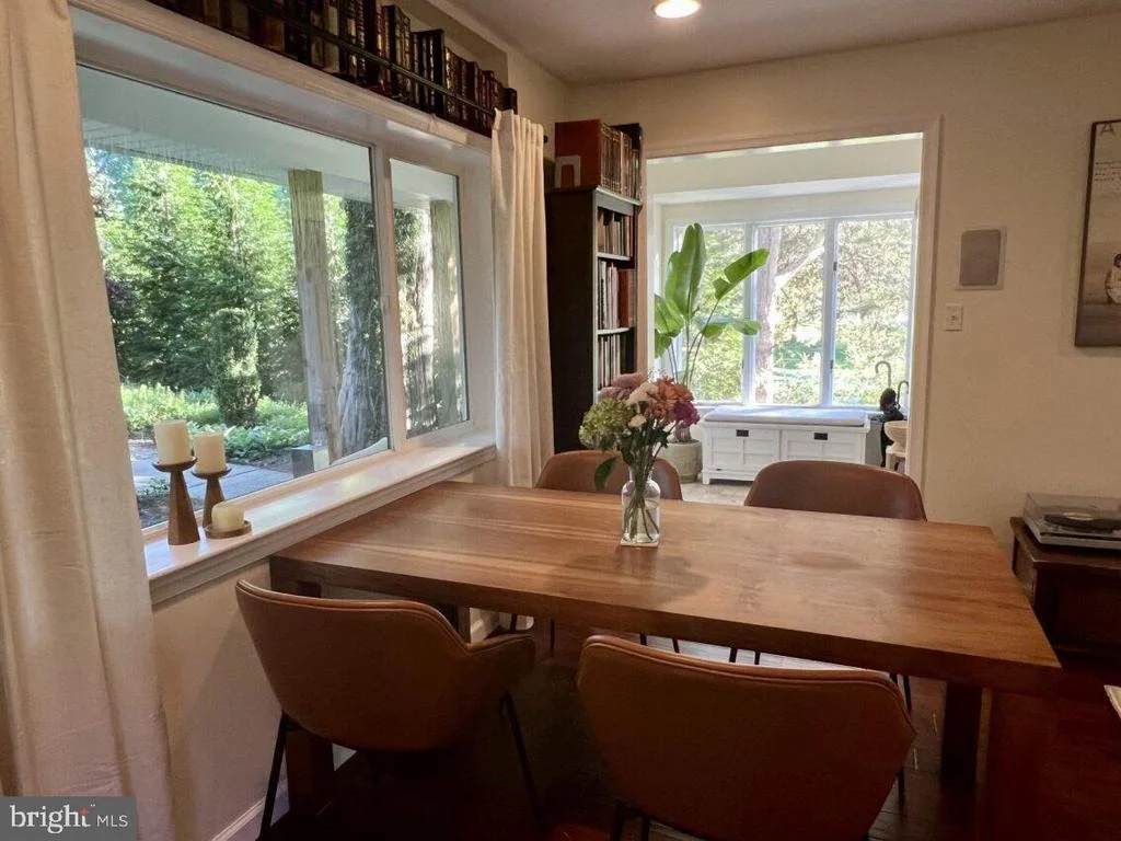 Photo of 2921 DUVALL ROAD