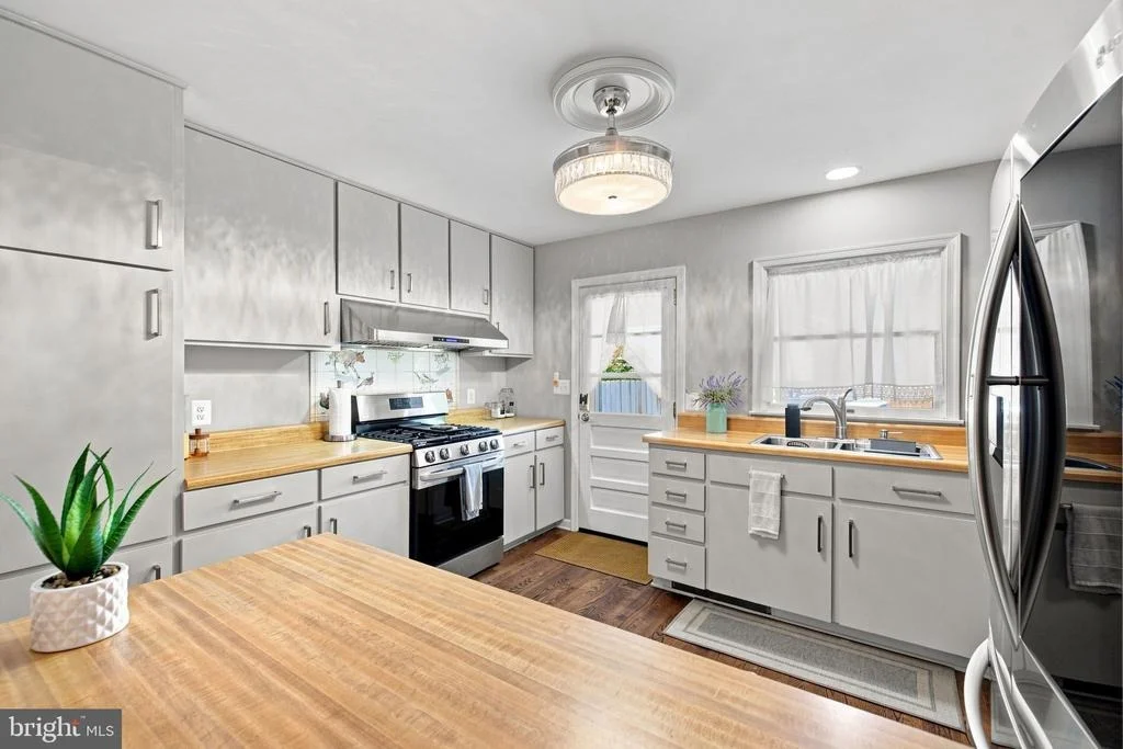 Photo of 21088 UNISON ROAD