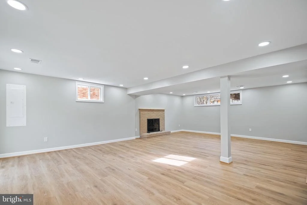 Photo of 823 MALIBU DRIVE