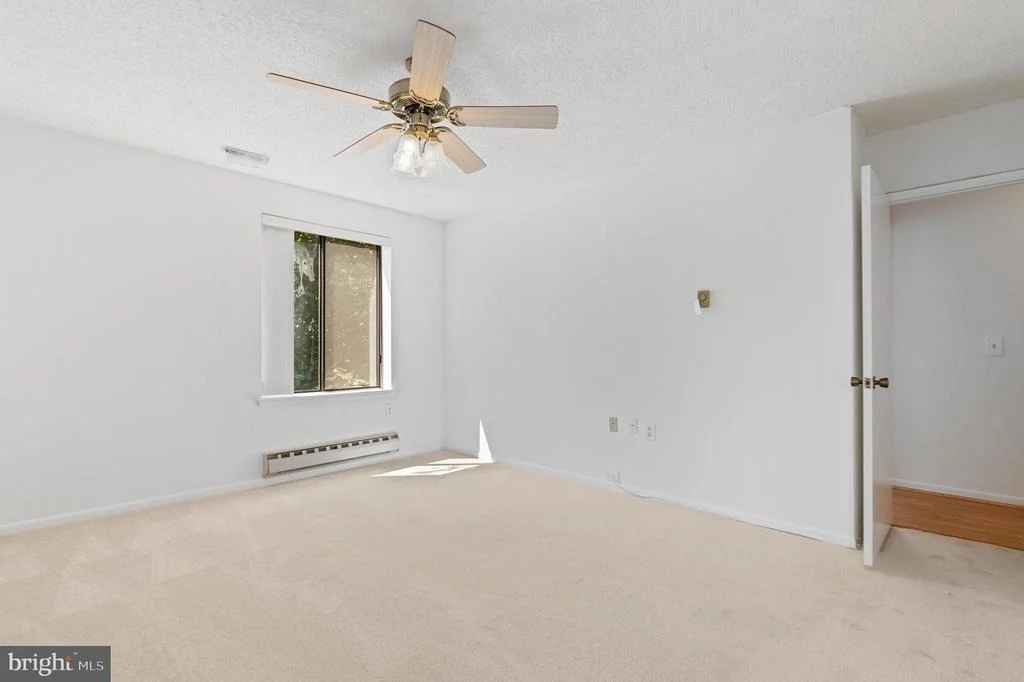 Photo of Unit 863E at 15301 PINE ORCHARD DRIVE