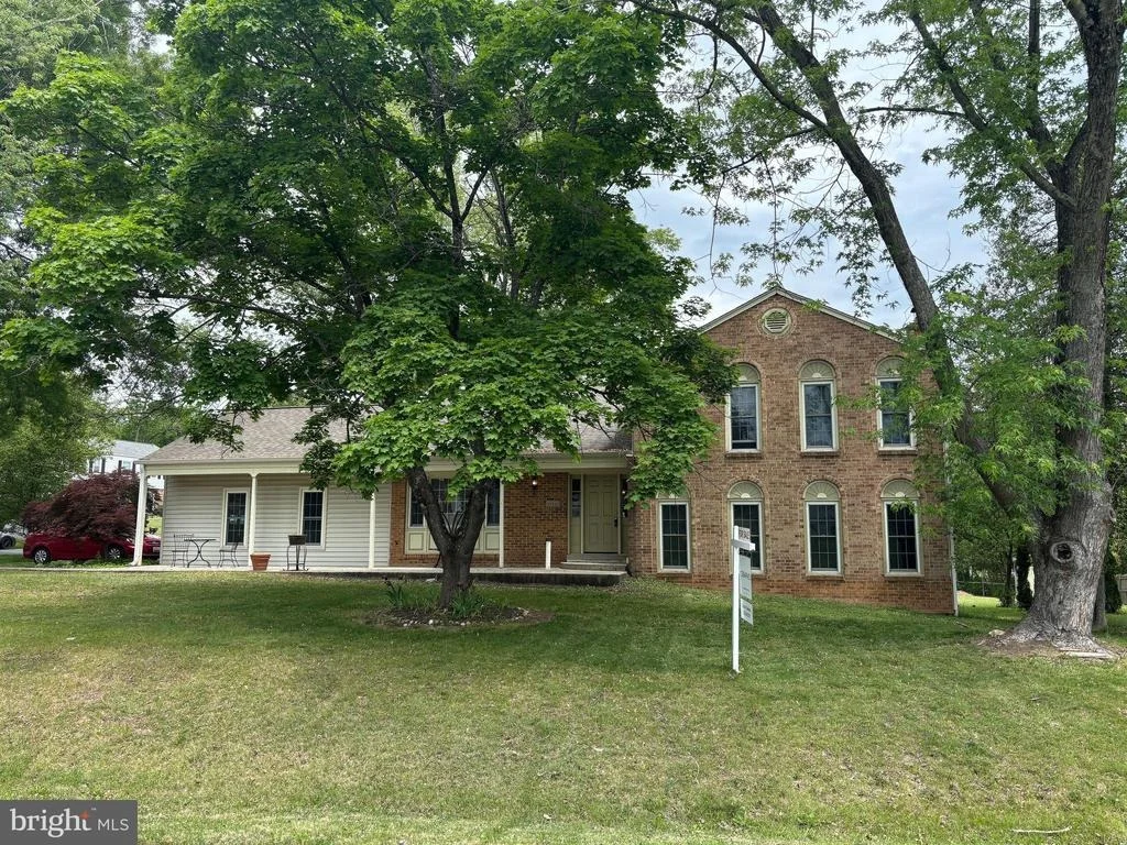 Photo of 15501 PEACH LEAF LANE