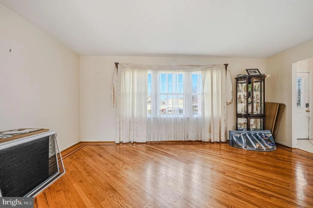 Photo of 12 LAURIE COURT