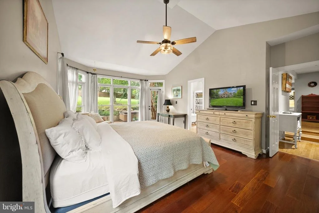 Photo of 4280 LAWNVALE DRIVE