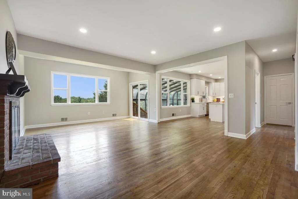 Photo of 10717 RIVER ROAD