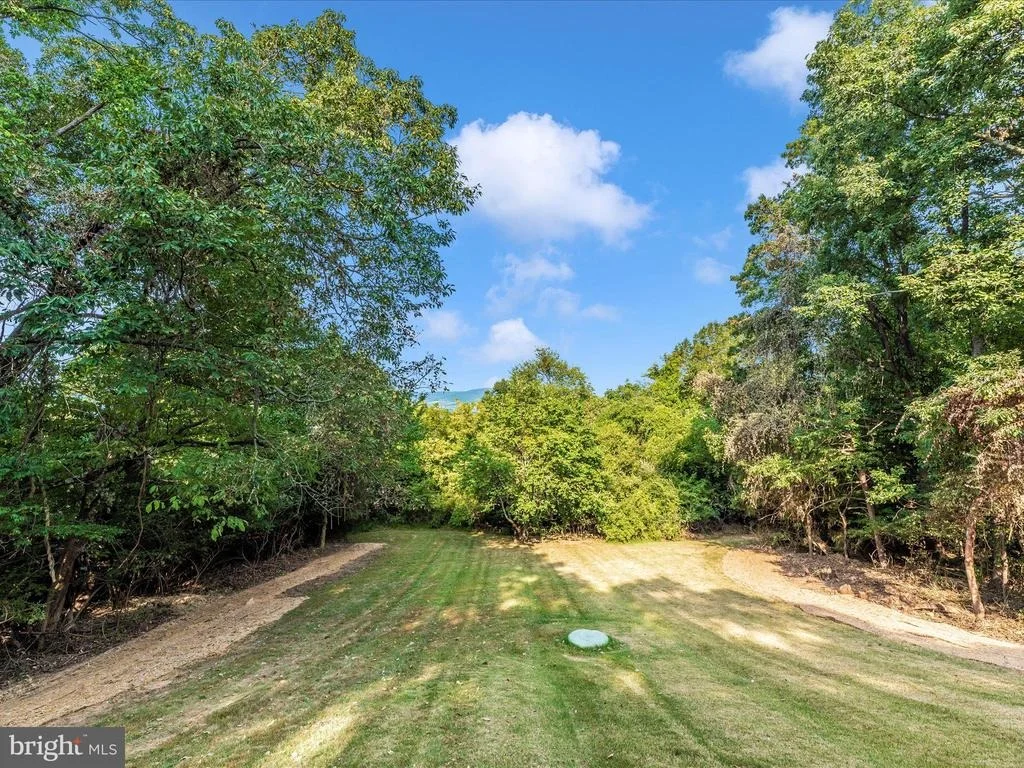 Photo of 7502 RIDGE ROAD