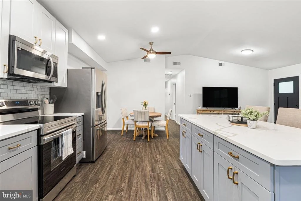 Photo of 2816 BALLENGER CREEK PIKE