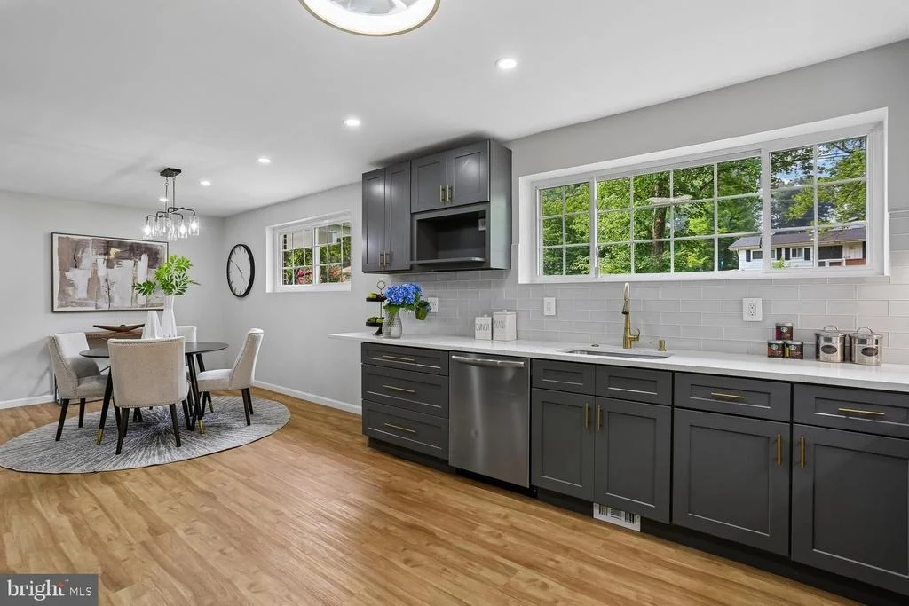 Photo of 811 KENBROOK DRIVE