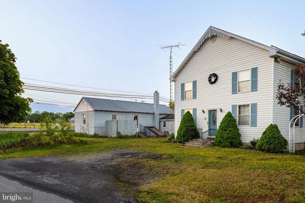 Photo of 2974 MARTINSBURG