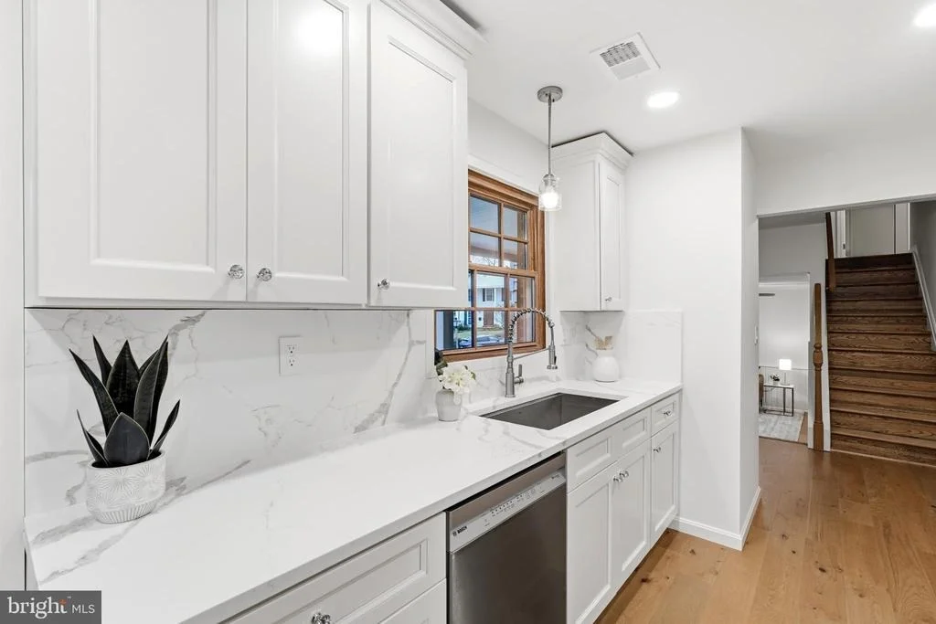 Photo of 4001 FEATHERSTONE PLACE