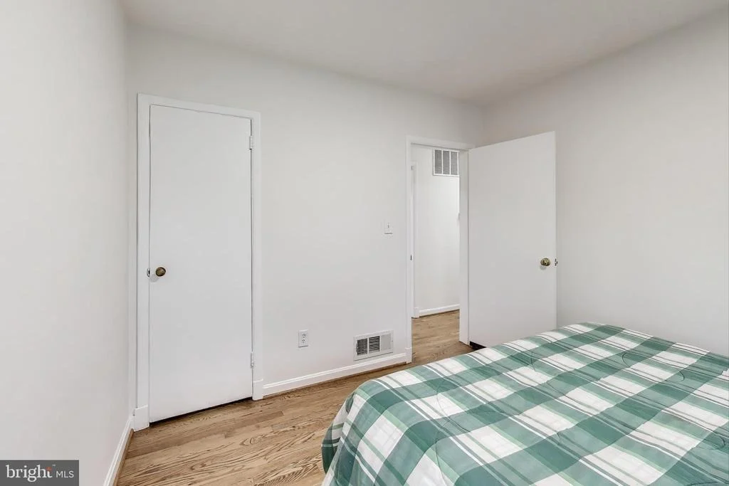 Photo of 11209 MIDVALE ROAD