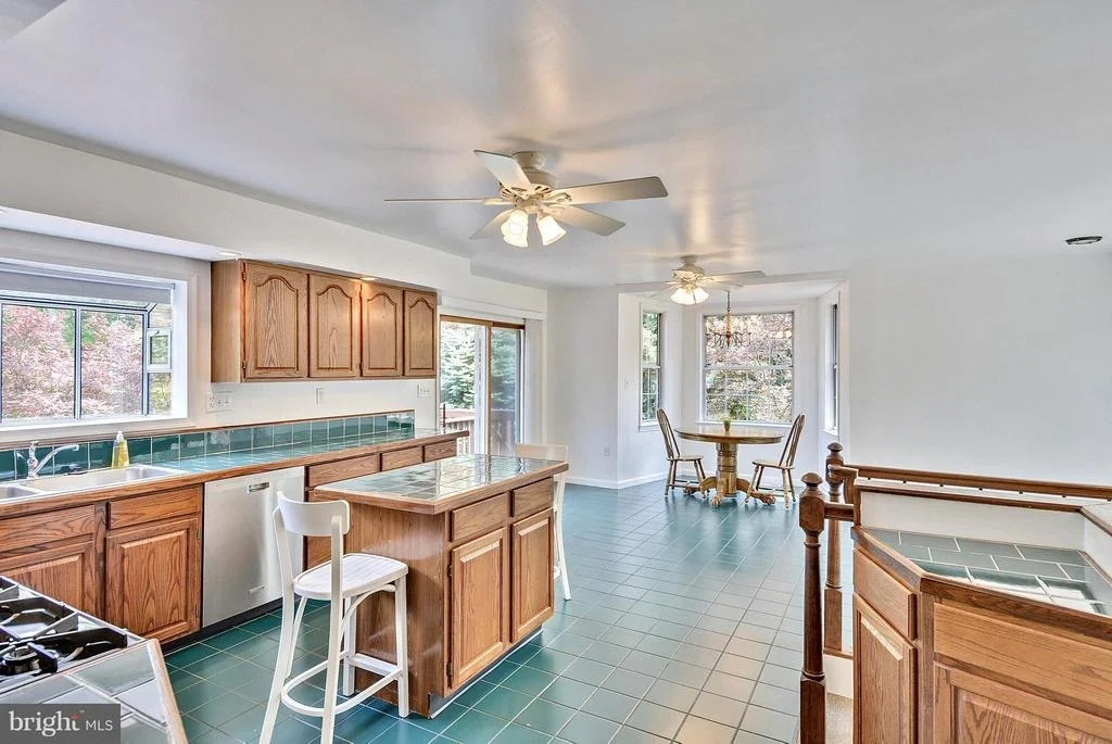 Photo of 2112 APPLE TREE LANE