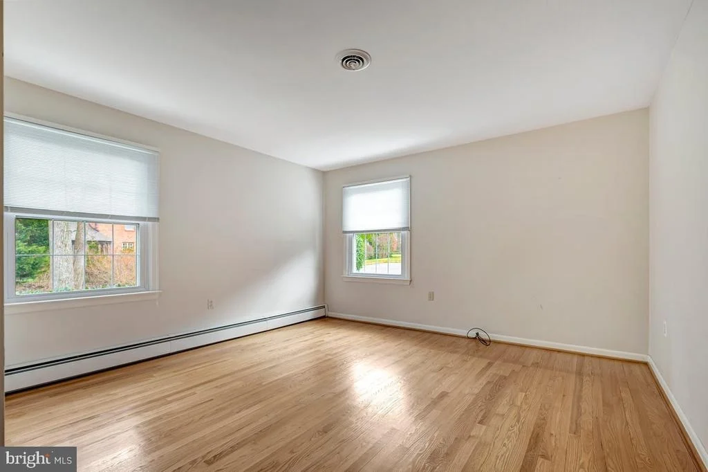 Photo of 706 BRISTOL ROAD