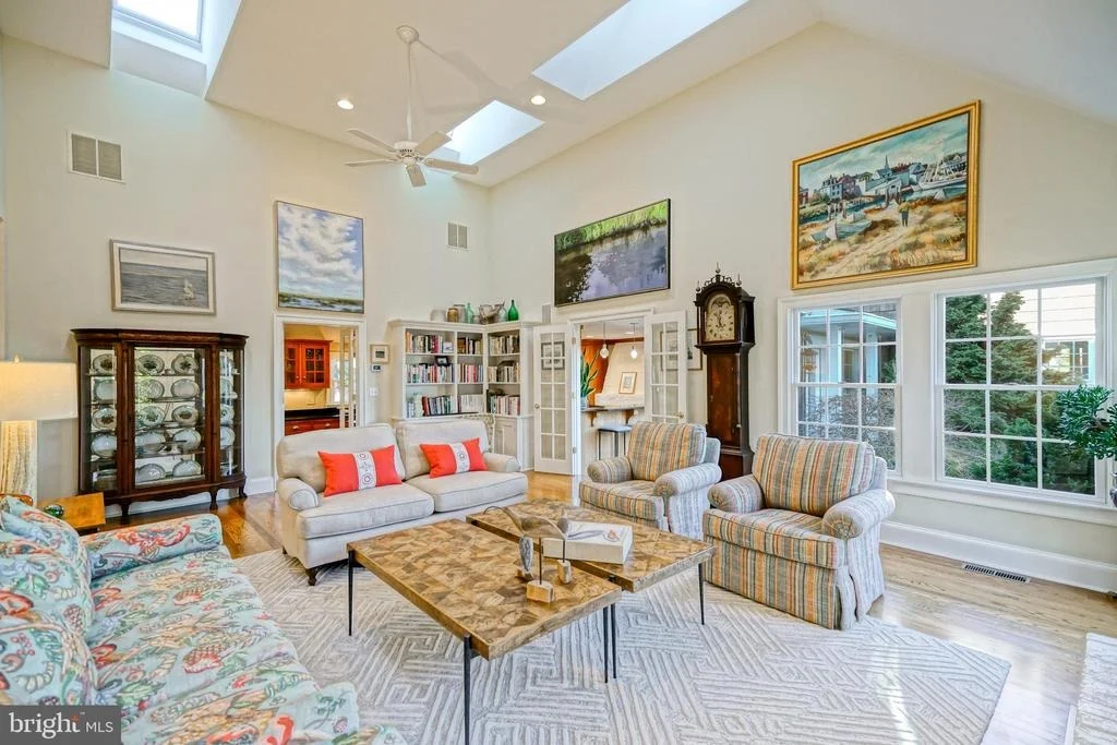 Photo of 558 PILOTTOWN ROAD