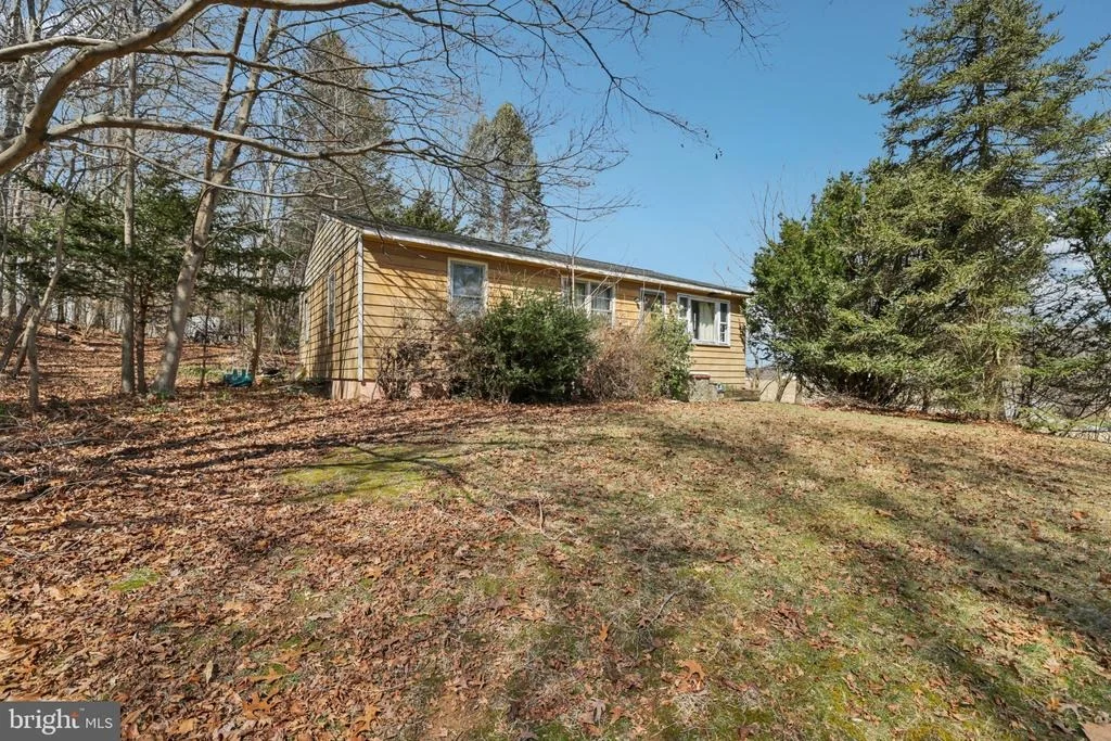 Photo of 18700 GRAYSTONE ROAD