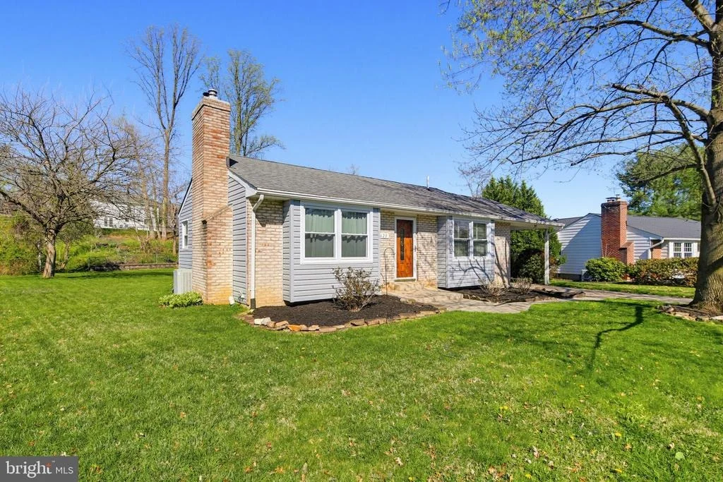 Photo of 620 LEE WAY