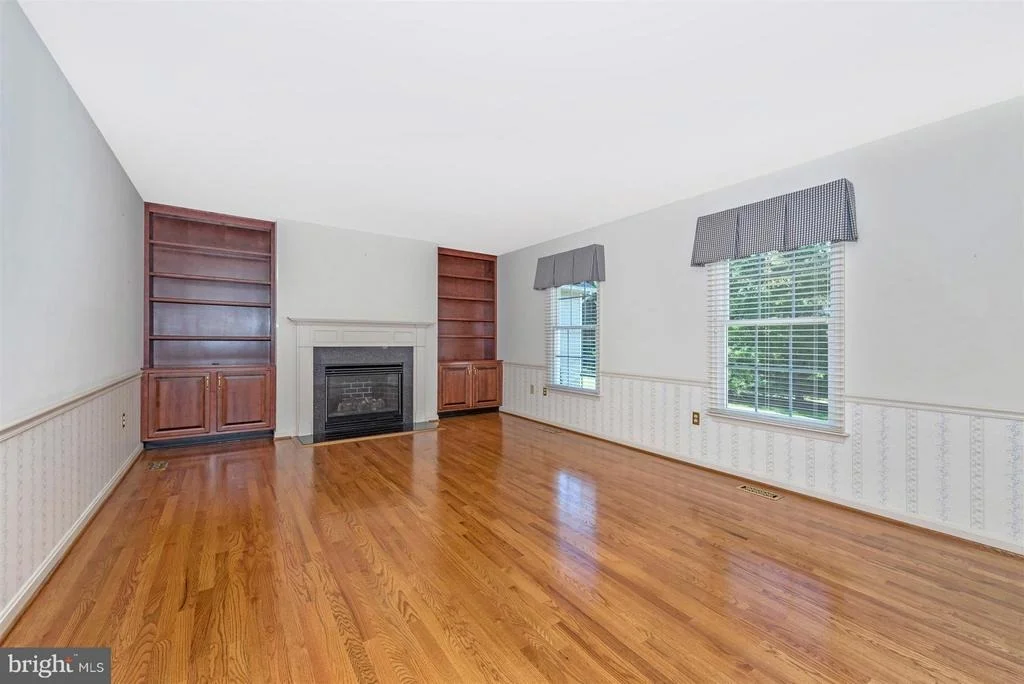 Photo of 1015 BEXHILL DRIVE
