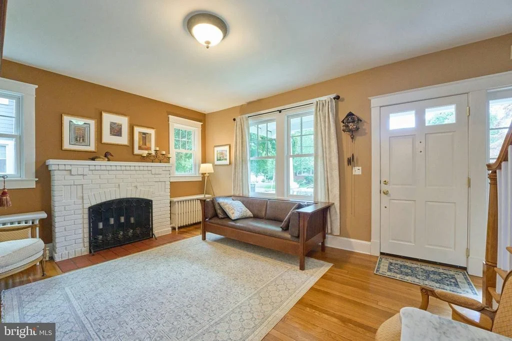 Photo of 3113 2ND ROAD N