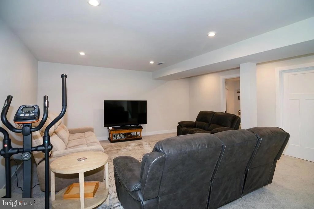 Photo of 17 SEQUOIA COURT