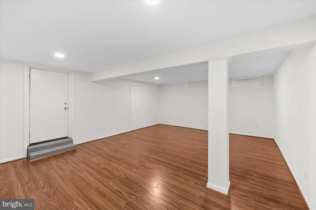 Photo of 8617 ETTA DRIVE