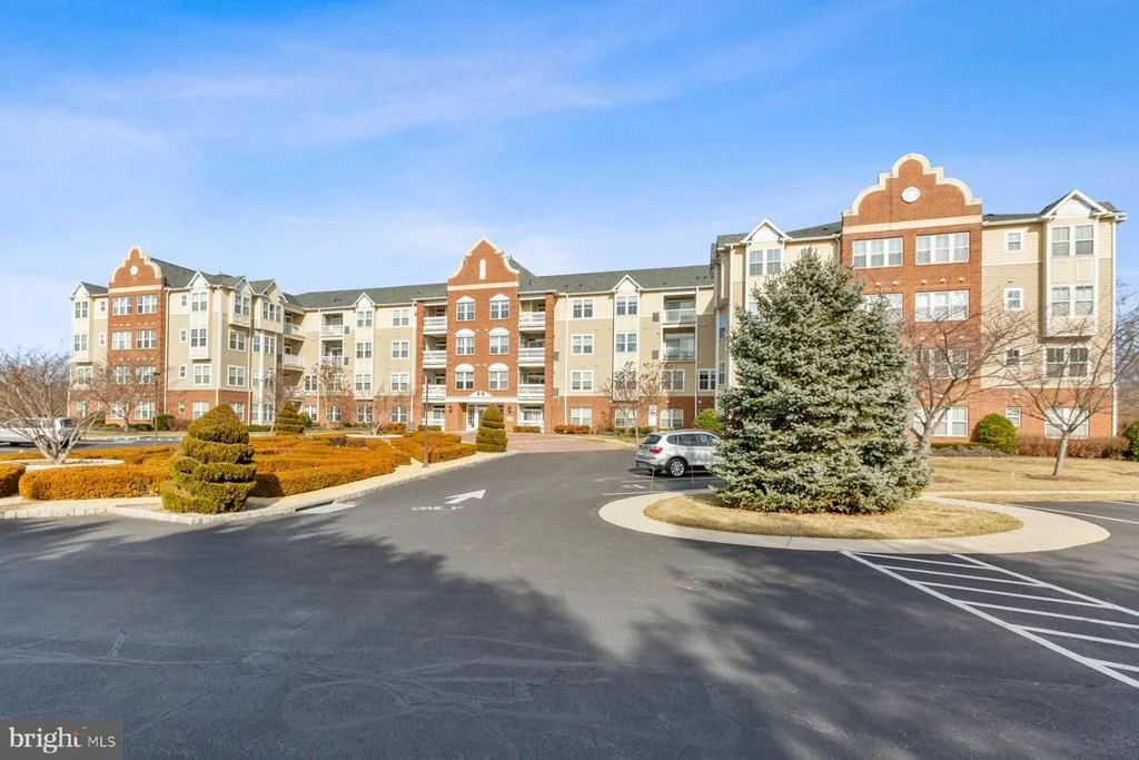 Photo of Unit 407 at 2250 BEAR DEN ROAD