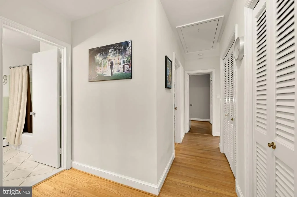 Photo of 4112 DOWNING STREET