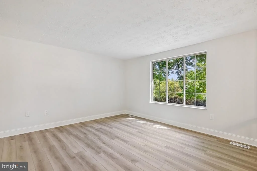 Photo of 6612 SEWARD ROAD