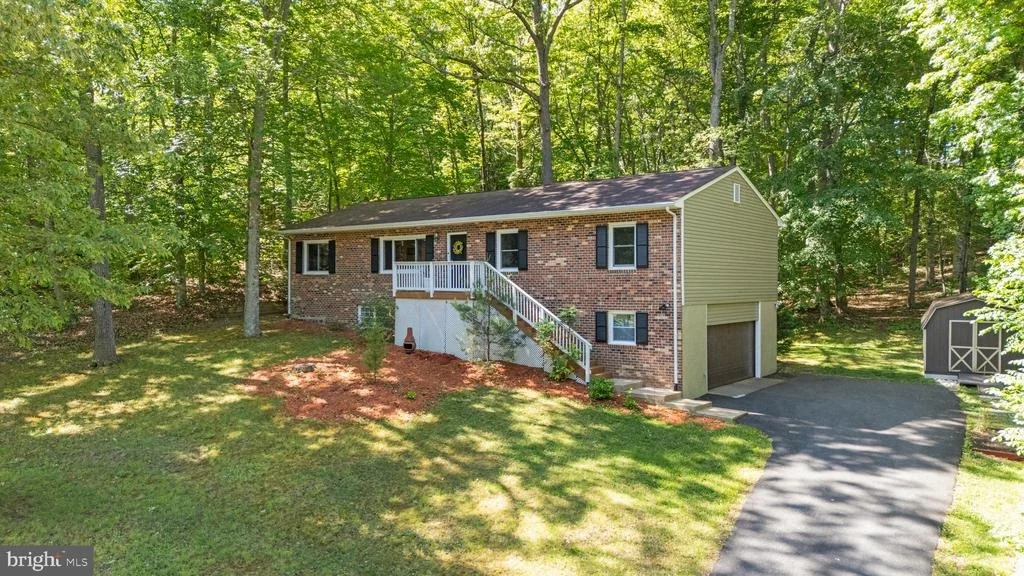 Photo of 34 GREENRIDGE DRIVE