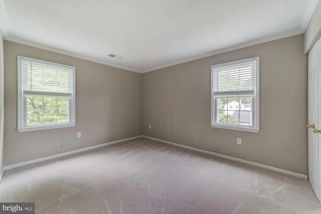 Photo of 5111 KING DAVID BOULEVARD