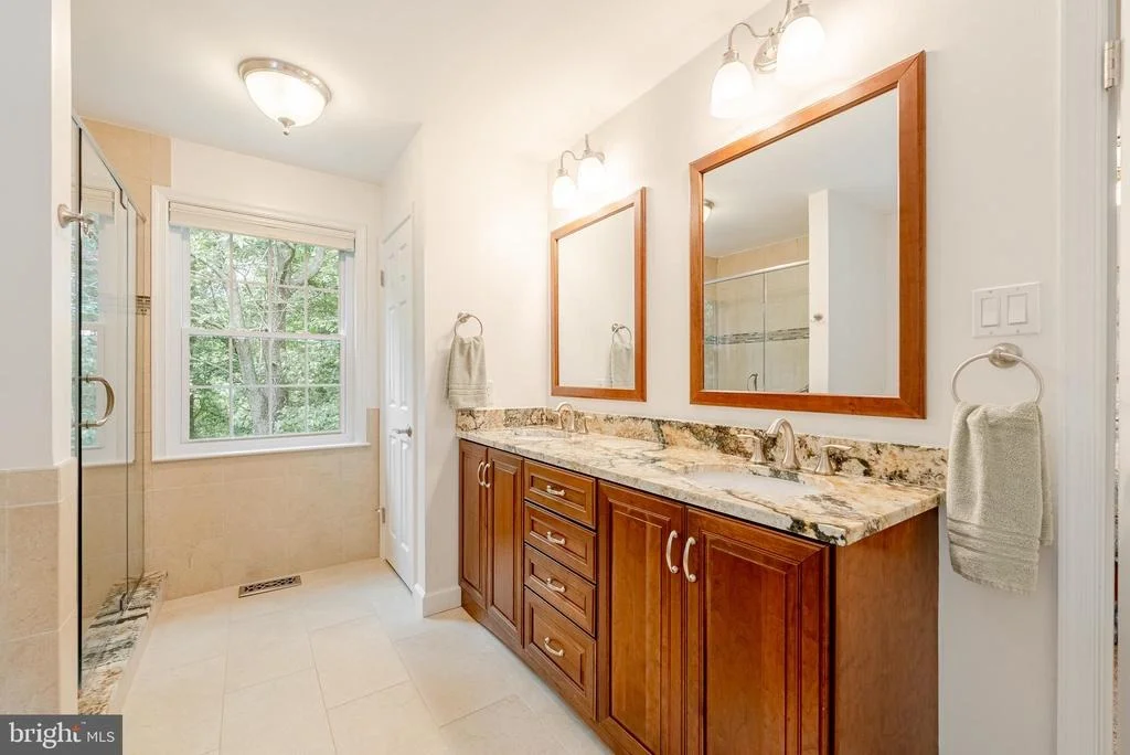 Photo of 10922 SHADOW LANE