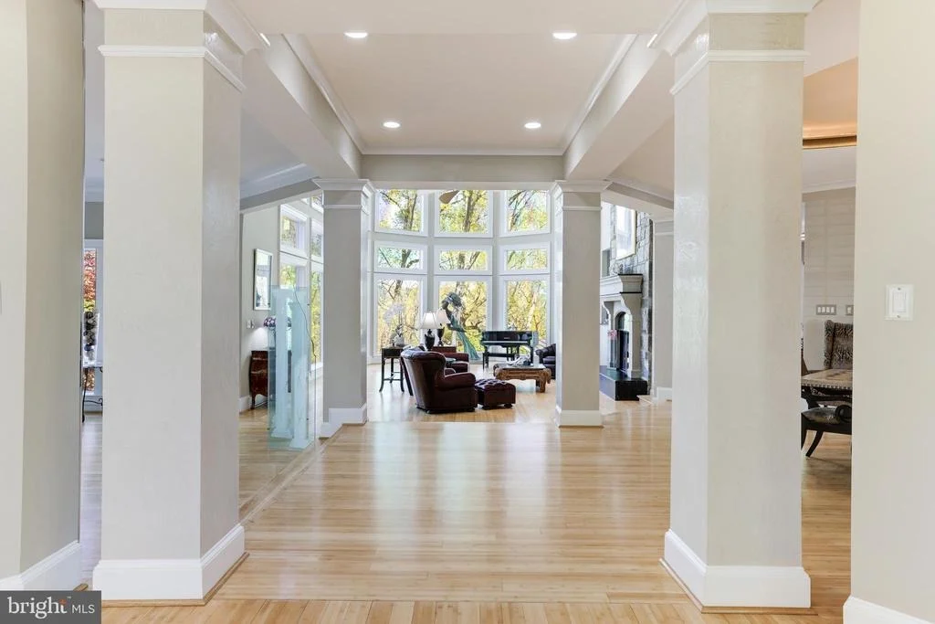 Photo of 658 LIVE OAK DRIVE
