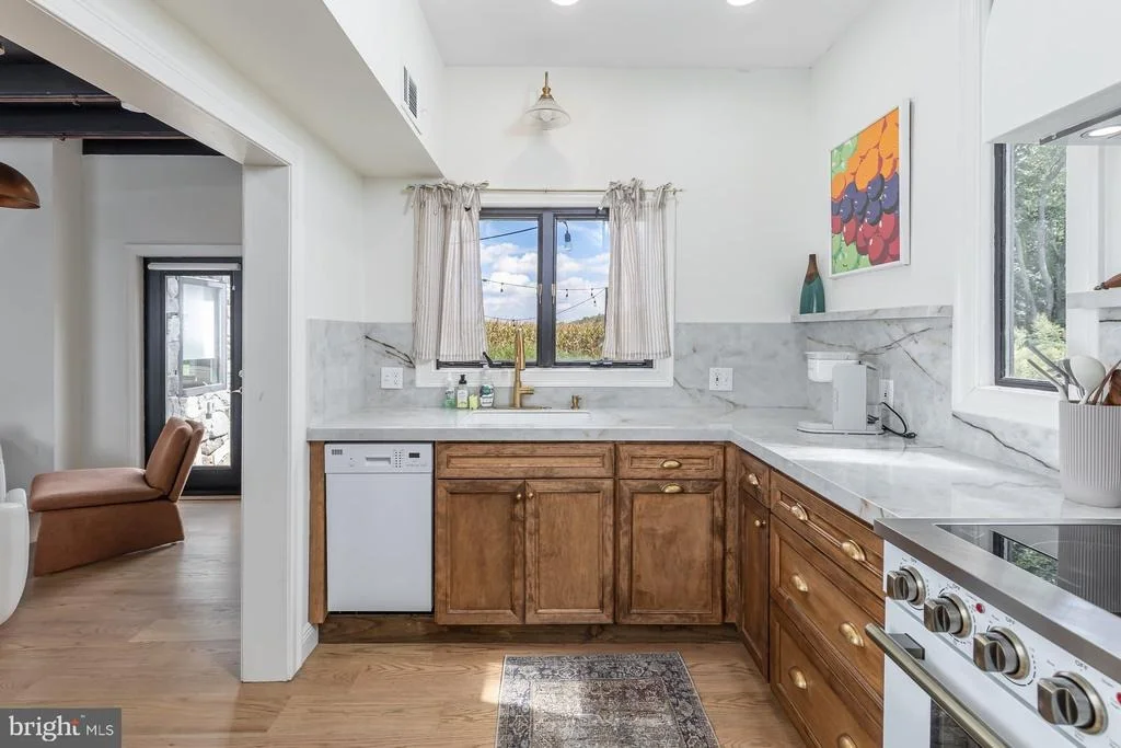 Photo of 138 JEFFERSON ROAD