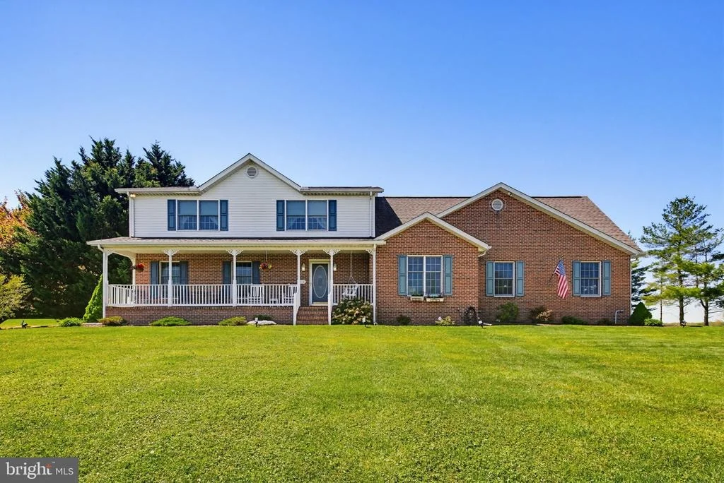Photo of 495 HATTIE DRIVE