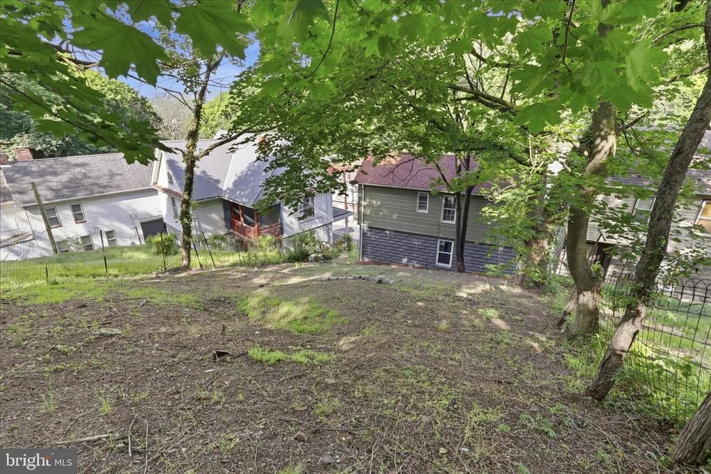 Photo of 449 BALTIMORE AVENUE